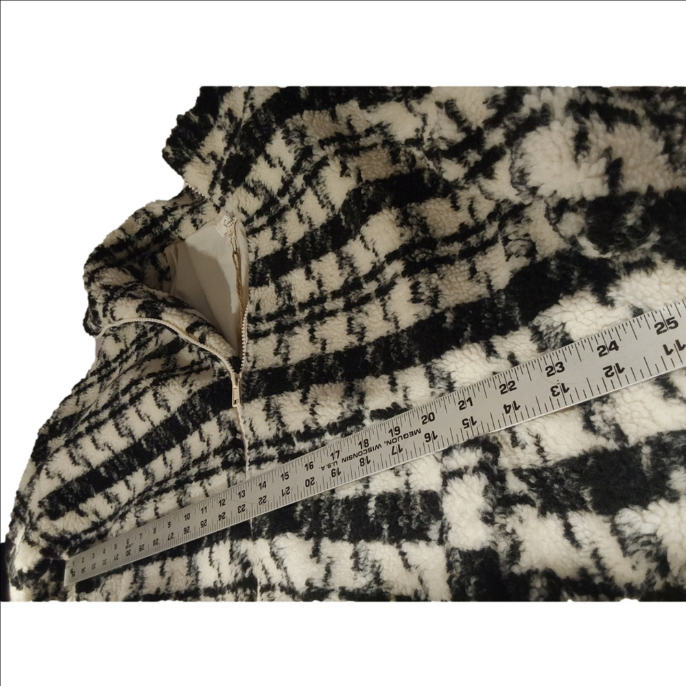 Easel Black and Cream Plaid Teddy Jacket L - Picture 5 of 8
